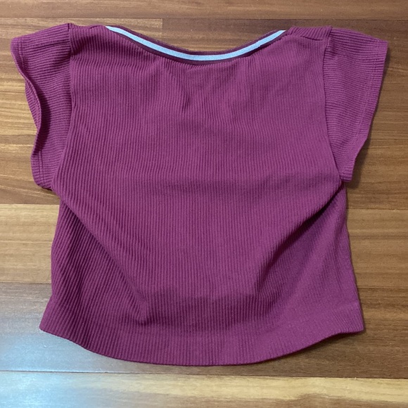 urban outfitters out from under go for gold seamless top - Picture 2 of 3